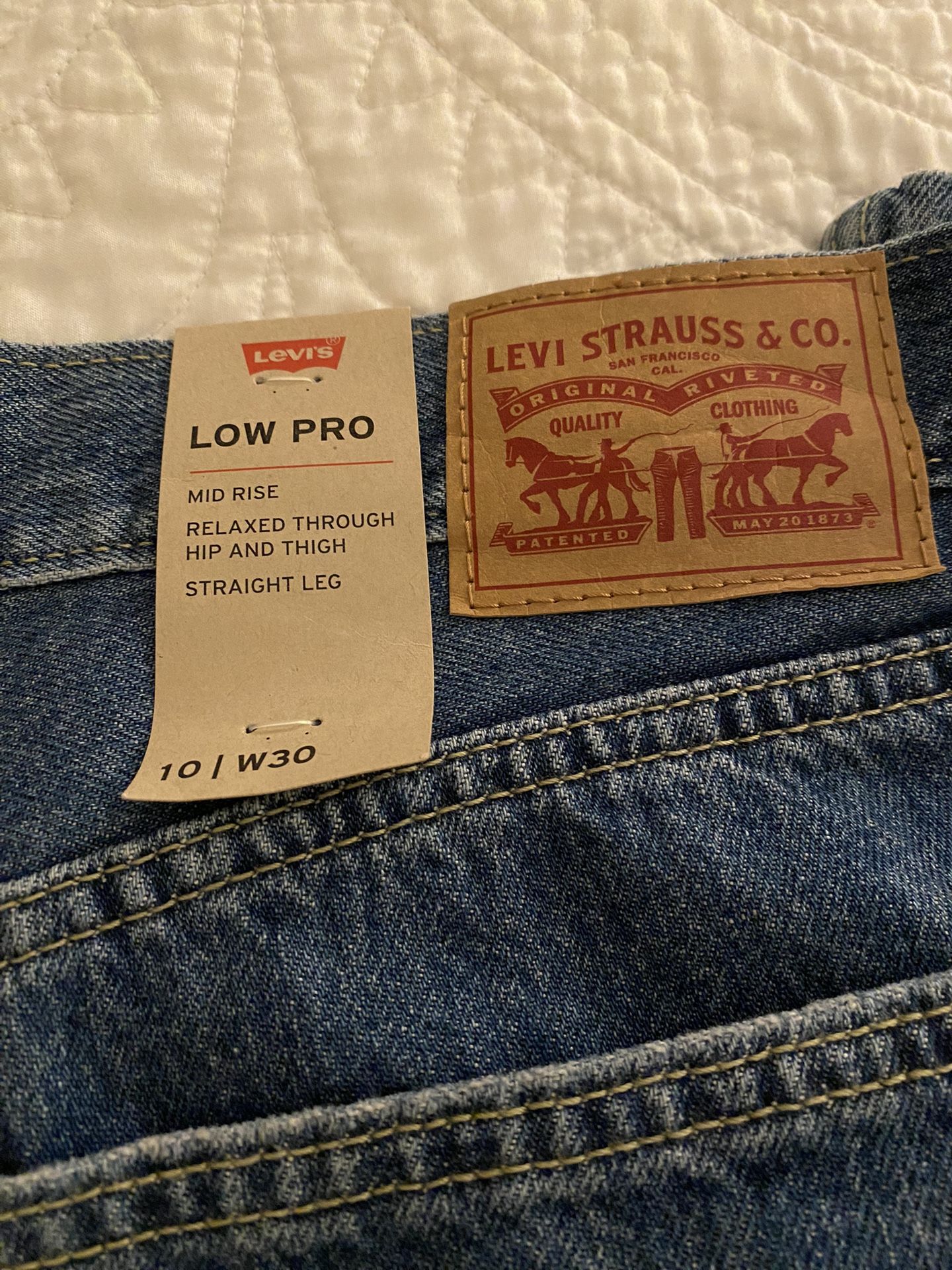 Levis low pro