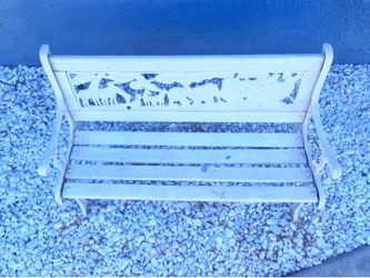 Decorative Noah’s Ark Garden Bench – Cast Iron & Wood