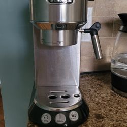 Delonghi Dedica Esprresso Machine