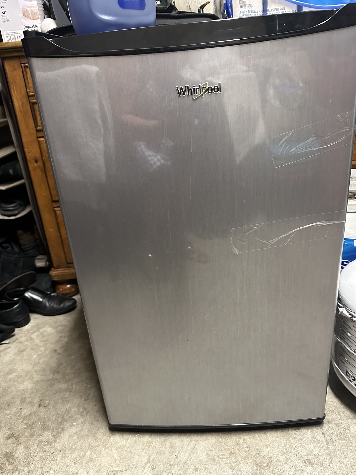 Mini fridge Whirlpool 