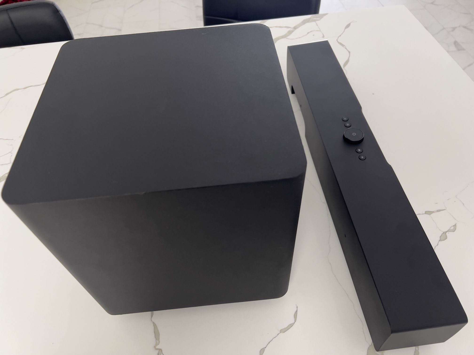 Razer Leviathan V2 Pro: Multi-Driver PC Gaming Soundbar with Subwoofer - Beamforming Surround Sound with AI Head Tracking - Chroma RGB - Bluetooth 5.0