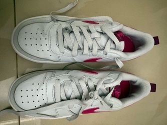 Cute low top Nikes