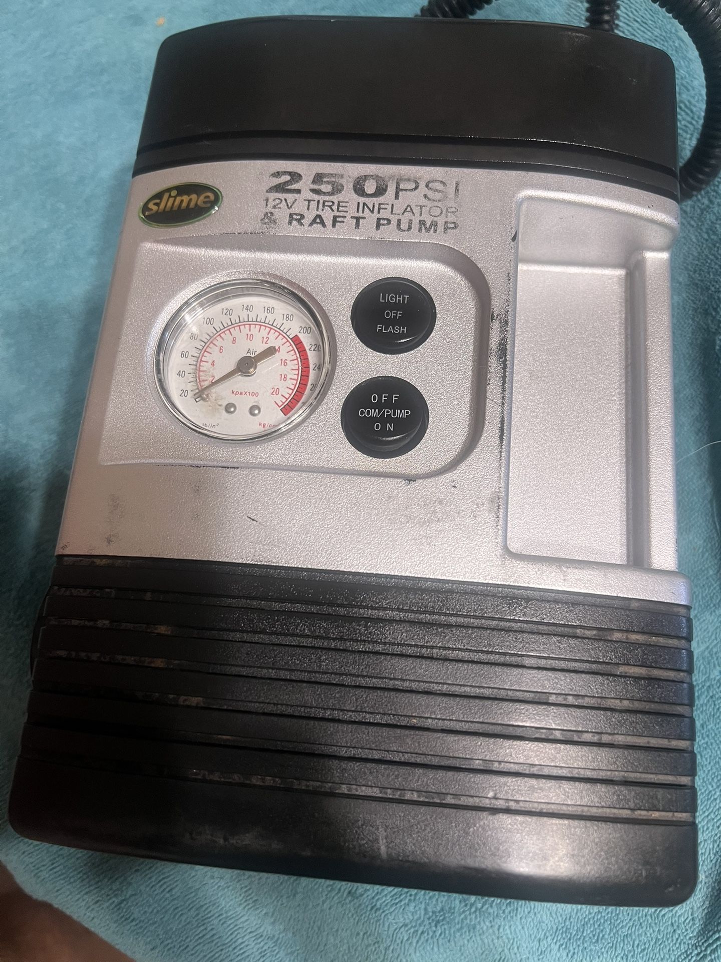 Slime 12-Volt 250 PSI Tire Inflator Raft Pump & Light Tested Works, No Top Cover