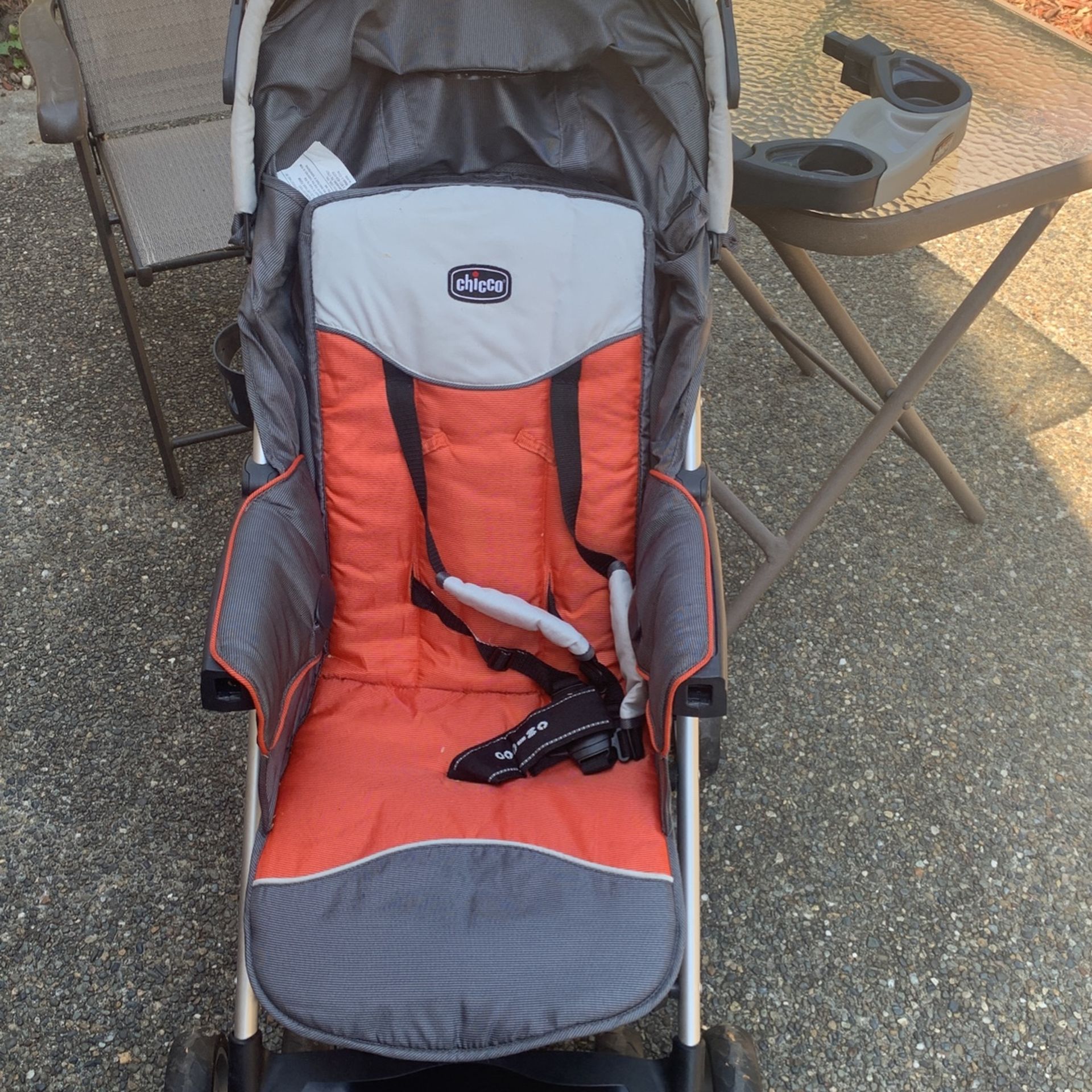 BARELY USED CHICCO TREVI TODDLER STROLLER