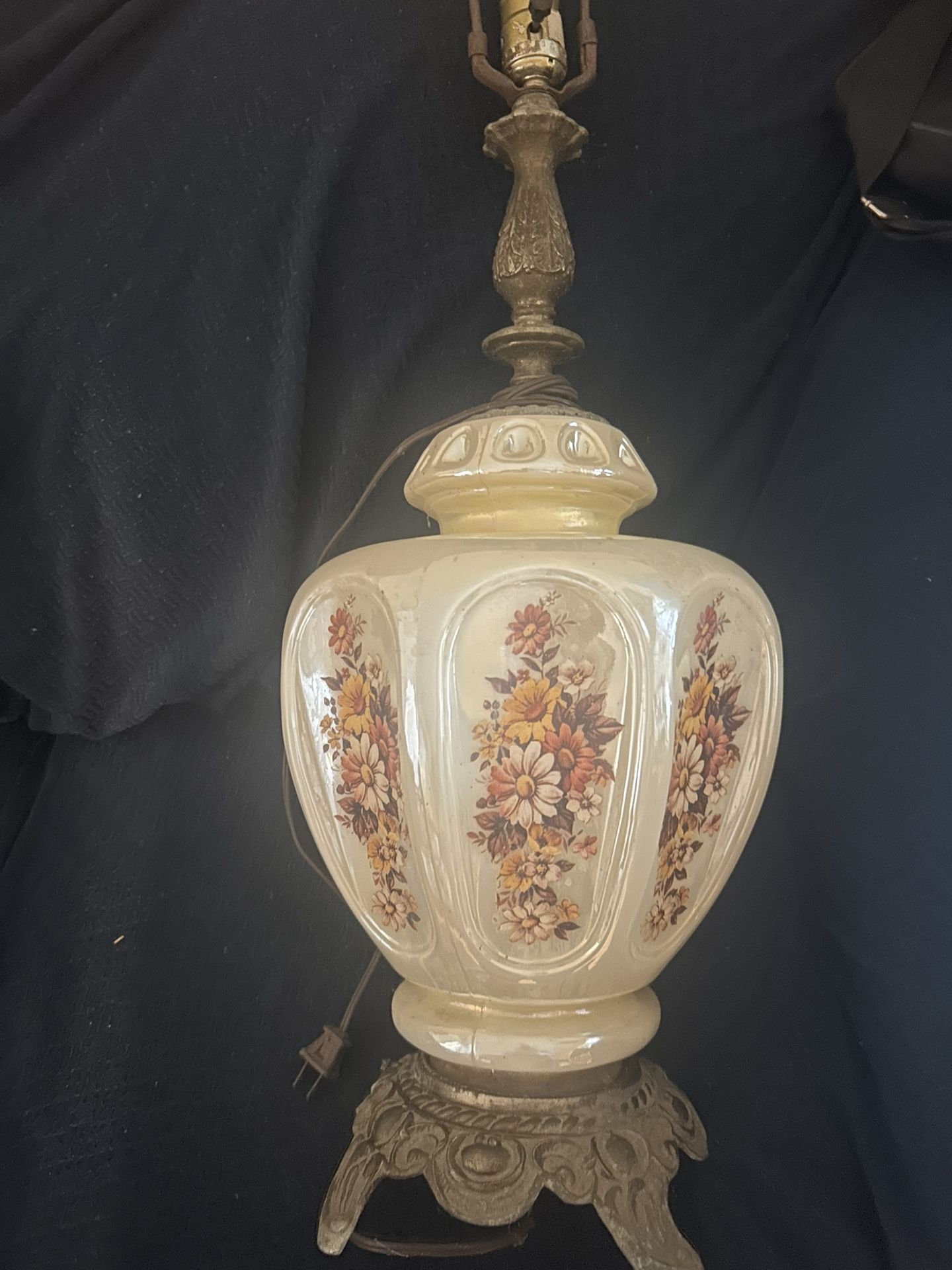 Antique Vintage Table Lamp Victorian