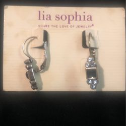 Earrings New 