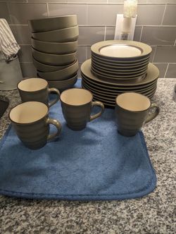 Set Of 8 -Dinner Plates, Salad Plates, Bowls, and Mugs