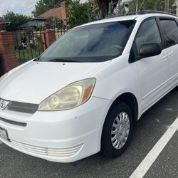 2005 toyota ciena