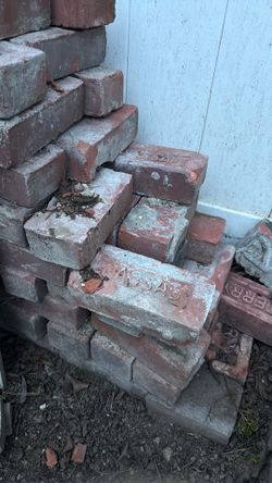 Free Bricks about 70 pcs