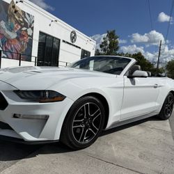 2020 Ford Mustang