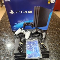 PS4 PRO 1TB  Console 2 controllers Charging Cables Hdmi n Cord