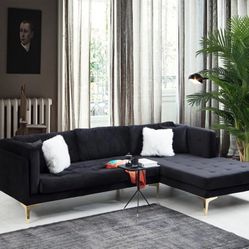 SPECIAL] Naila Black Velvet RAF Sectional /couch /Living room set