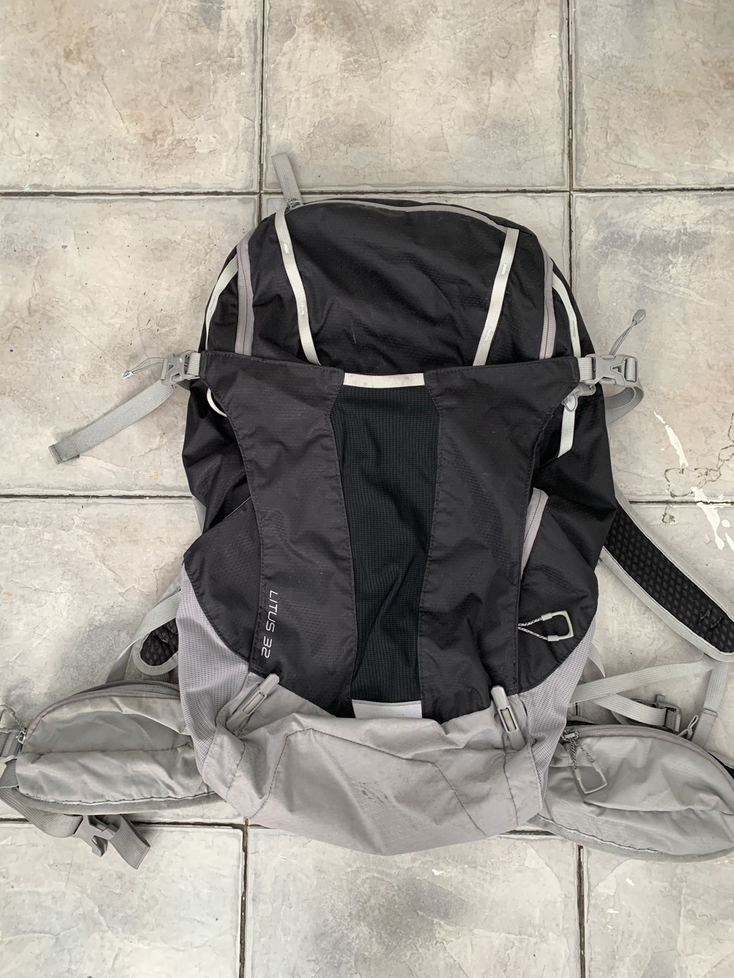 Hiking Backpack The North Face Litus 32
