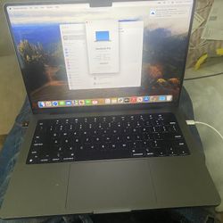 MacBook Pro 14-inch, 2023