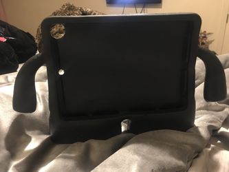 Kids rubber I pad case 9.7 (protects screen with lip above the screen)