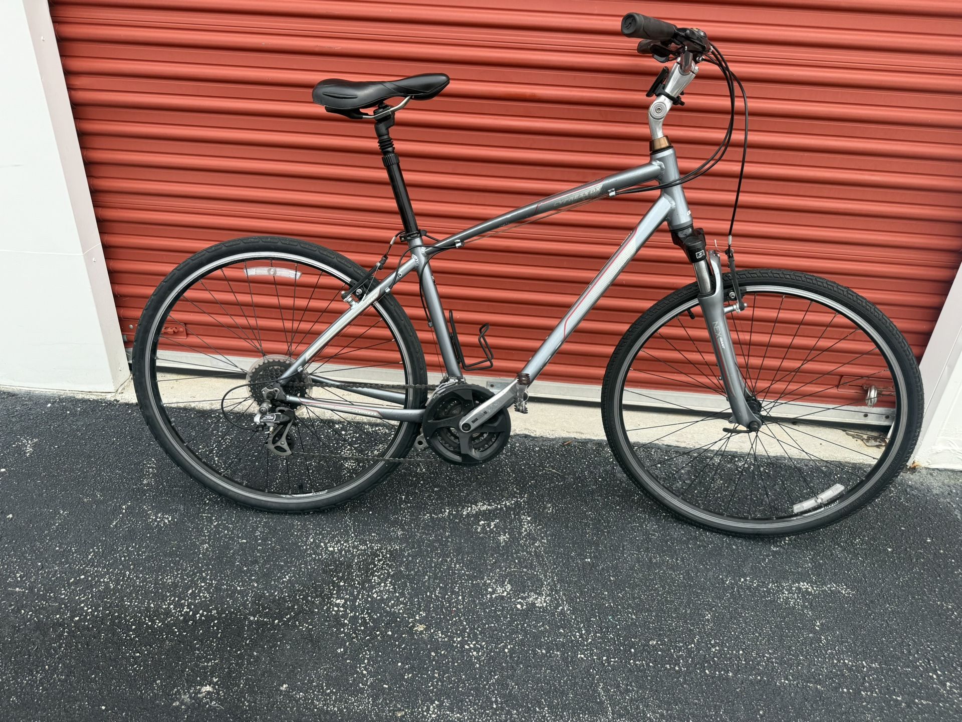 Giant escape 700 wheels 21 speed