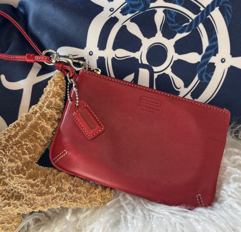 Coach Wristlet, Red
