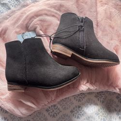 Cat And Jack Girl Boots