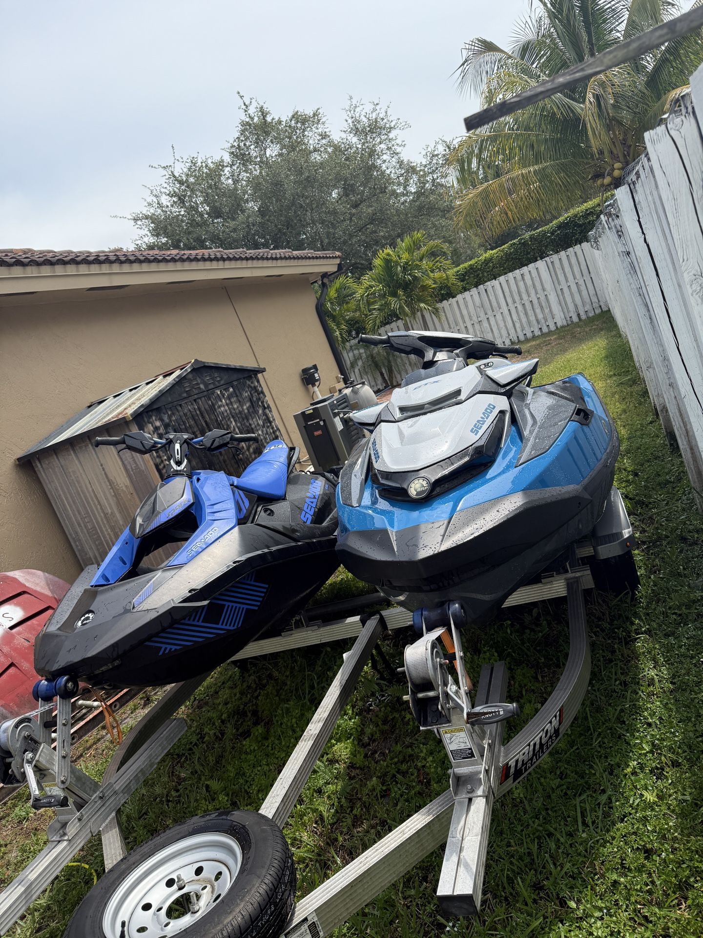 Sea doo Jet skis with Trailer (LOW HOURS)