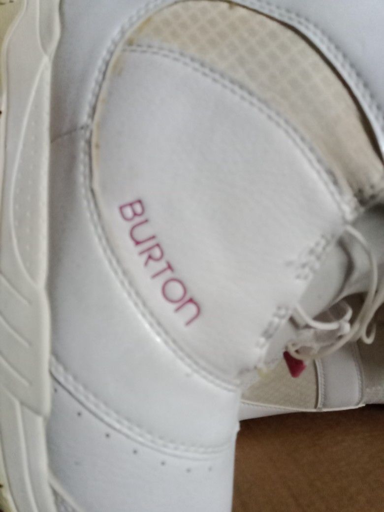 Snowboard Boots Size 8.5 Women's Burton