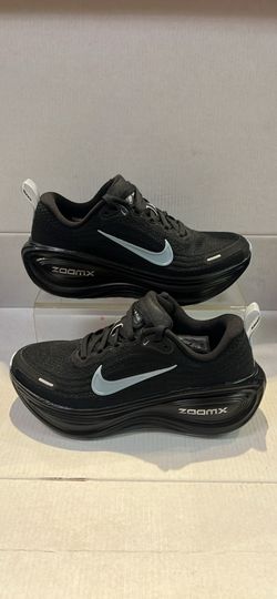 NIKE WOMANS VOMERO PLUS ZOOMX “BLACK LIGHT BLUE”