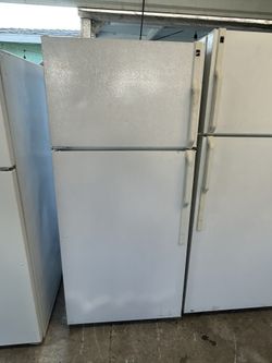 Hot Point Refrigerator 