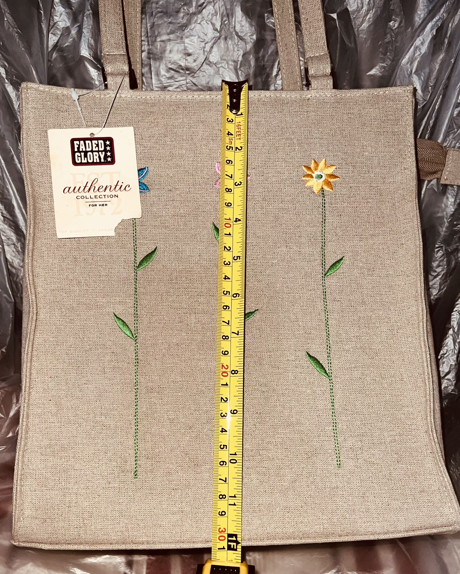 nice purse wall tan faded Glory nwt flower only $15