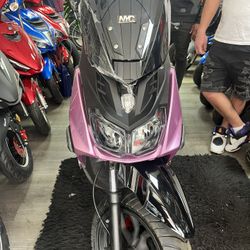 Brand New 150cc Gas Scooter Moped Motorcycle 