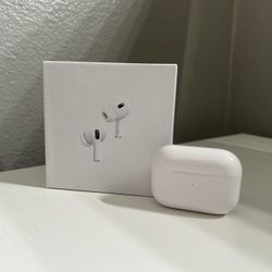 Apple Airpods Pro 2 With Active Noise Cancellation