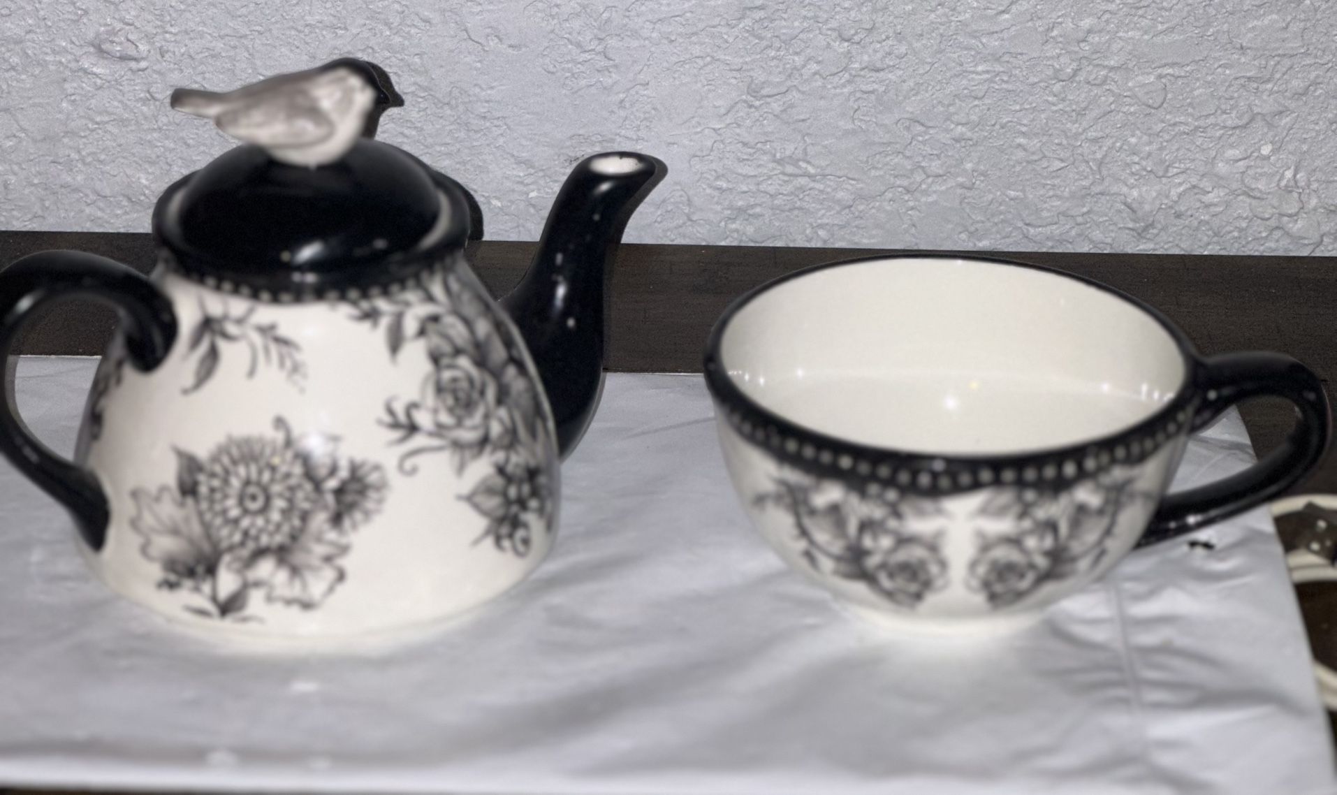 Vintage Black And White Floral Ceramic With Bird Lid And Matching Cup Set