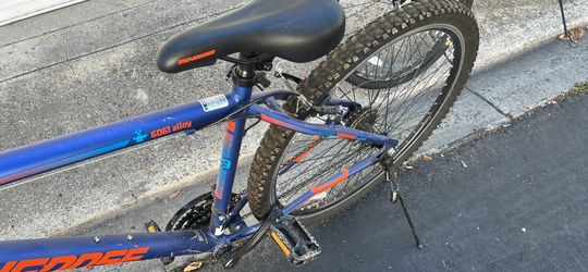 Mongoose Exhibit 6061 Alloy Mountain Bike – Needs Tubes – $100 OBO