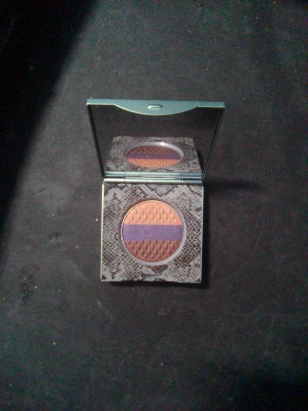 Mally Eye Amplifying Eye Shadow Trio