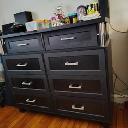Dresser Set