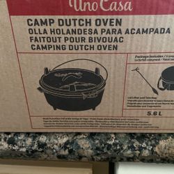 Camp Dutch Oven  5.6 L  New in box 
