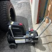 Husky 8 Gallon 150PSI Hotdog Air Compressor