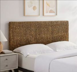 Crosley
Edgewater King Seagrass Rattan Headboard