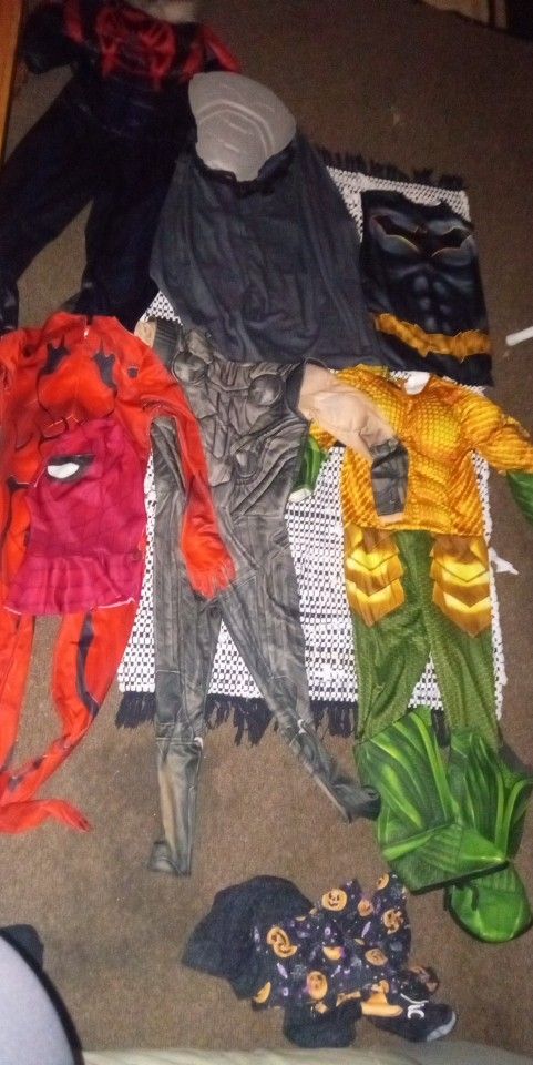 Boys Halloween Costumes Good Condition Size Small $8.00 Each
