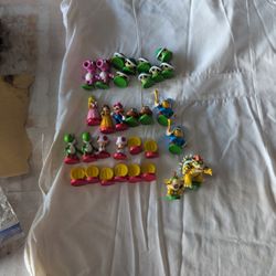 super Mario brothers chess pieces- food for replacements.