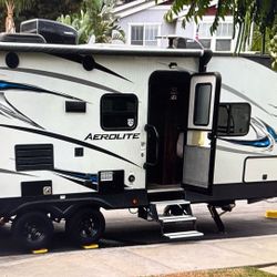 2019 Dutchmen Aerolite 2423BH