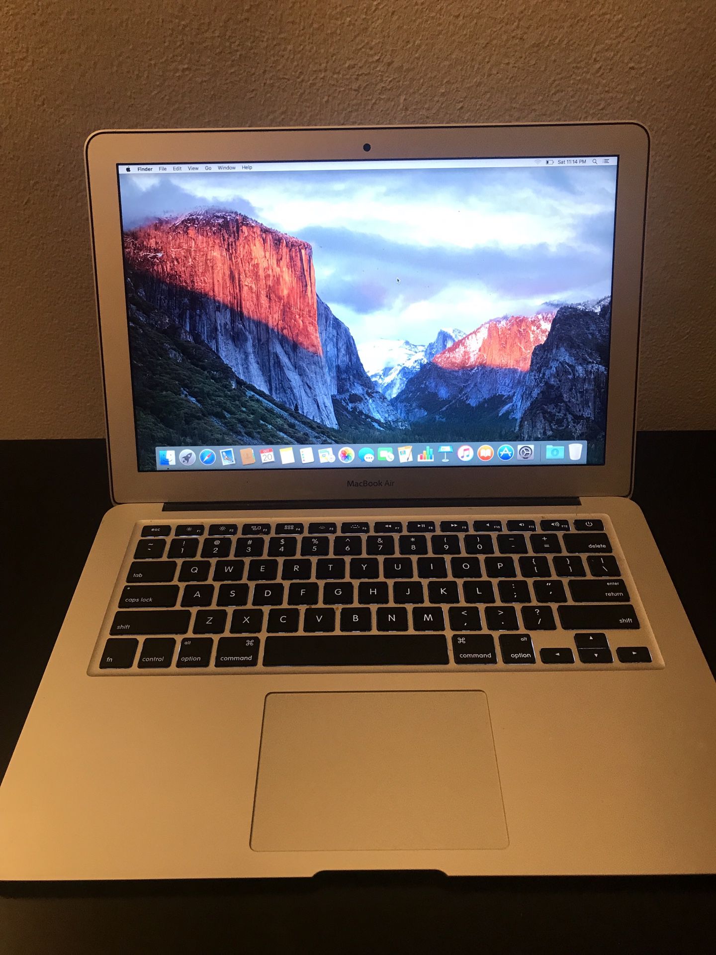 MacBook Air 13.3” display — Hardly Used — NEEDS TO GO ASAP