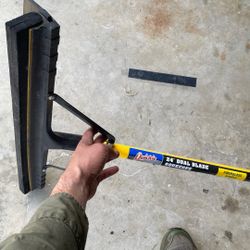 Dual Blade squeegee For Floor
