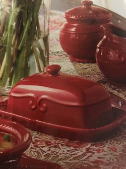 Mantequillera color vino de princess house 26