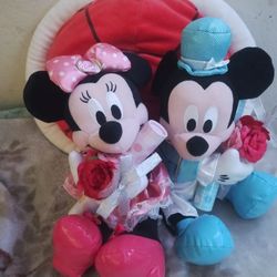 Disney Mickey Mouse and Minnie Mouse Valentine Plush