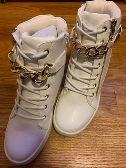 🔥 JUST FAB OFF WHITE BOOTS! 🔥 