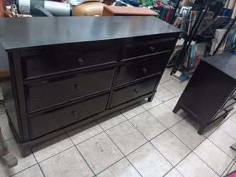 Dark Brown Dresser & 1 Nightstand