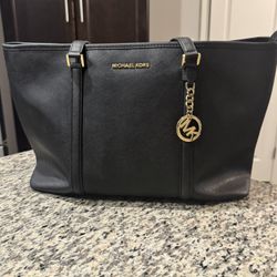 Michael Kors Handbag/Tote