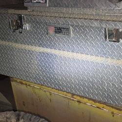 Tractor Supply Tool Box 