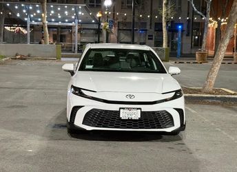 2025 Toyota Camry Hybrid