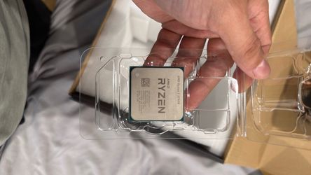 AMD Ryzen 7 3700x with Wraith Prism cooler