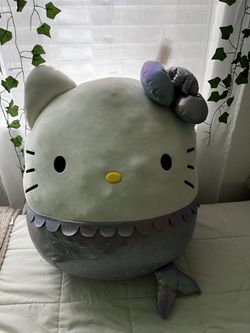 Giant Hello Kitty Squish Mellow